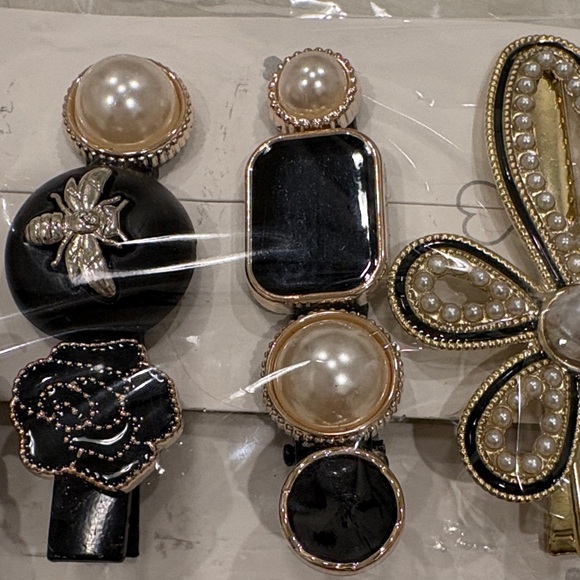NWT Elegant Gold and Black Hair Clip Set - Picture 7 of 7